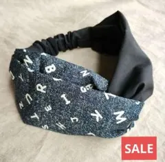アルファベット柄　クロスヘアターバン