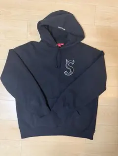 2026年最新】sロゴ supreme パーカーの人気アイテム - メルカリ