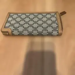 美品　セリーヌ　 長財布のサムネイル