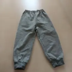 中古品　パジャマズボン　下のみ。グレー 　110㌢