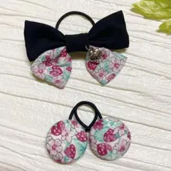 お買い得♡お揃い　シュシュ付リバティ　うさみみリボン　くるみボタン 3個セット お買い得♡お揃い シュシュ付リバティ うさみみリボン くるみボタン 3