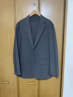 UNIQLO グレー 感動ジャケットセットアップ