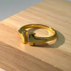 Tiffany & Co. ゴールドリング クロスデザイン