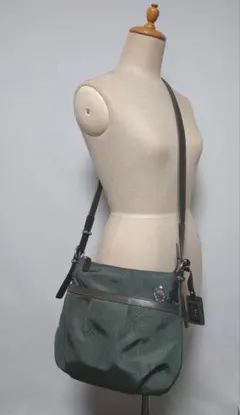 2026年最新】PELLE BORSA 素材：ナイロン レディース ショルダーバッグ 