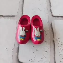 Item thumbnail for item 72f80d38-5eb1-48ef-9220-917e8ebebe7d