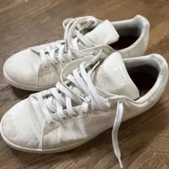 adidas GORE-TEX ホワイトスニーカー