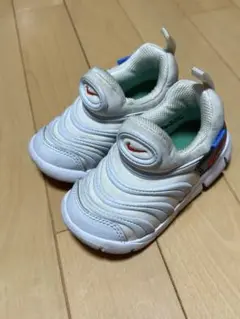 Nike スニーカー ダイナモ 白 ホワイト 13センチ