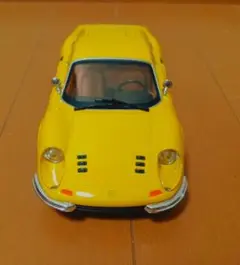 Ferrari Dino 246 GT 1/24 burago 即日発送のサムネイル