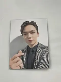 follow スタンプラリー  バーノン トレカ