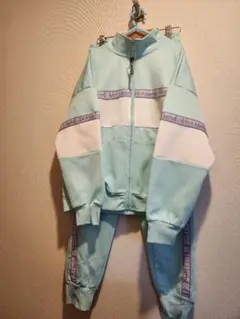 キッズジャージ上下　140