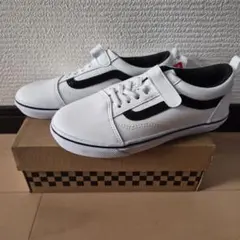 Vans ホワイト/ブラック スニーカー 22cm