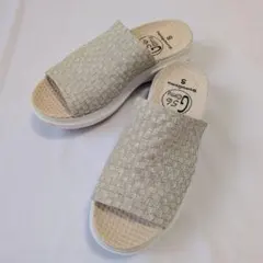 ゴムゴム　厚底　コンフォートサンダル　メッシュ　ゴールド　S　Gomu56のサムネイル