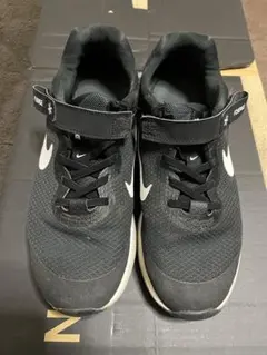 ナイキ スニーカー 24.0