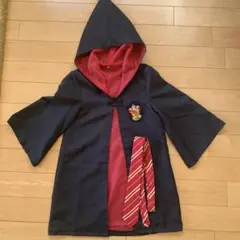 ハリーポッター　衣装 フード付き　グリフィンドール　ネクタイセット　サイズ125