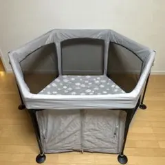 【美品】日本育児 洗えてたためるポータブルベビーサークル クラウド ソフトトイ