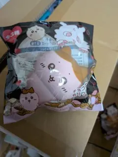 ちいかわ　バレンタインスクイーズ　ハチワレ