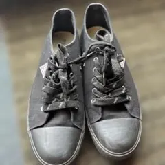 ゲス　GUESS スニーカー　ブラック黒　27のサムネイル
