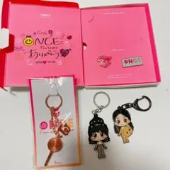TWICE MOMO キーホルダーセット