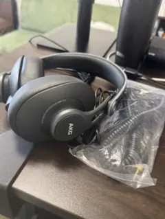 AKG k371モニターヘッドホンのサムネイル