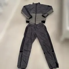 adidas ジャージセットアップ