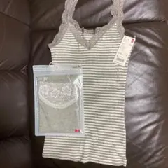 UNIQLOのキャミソール2枚セット