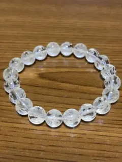 天然石水晶彫刻ブレスレット四神の彫り物が入ってます