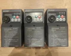 三菱電機 MITSUBISHI FR-D720-0.1K中古インバータ 3個 - メルカリ