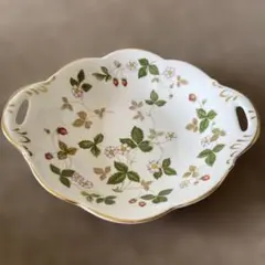 【ウエッジウッド】ワイルドストロベリー柄の陶器皿 取っ手付き