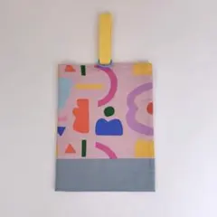 Item thumbnail for item b8b15e9b-3aca-4ab8-95bc-d6e3abac0754