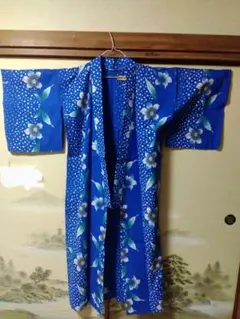 青い花柄 浴衣
