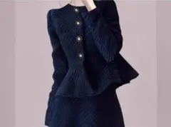 【値下げしました！】ネイビー ペプラムトップス スカート 長袖 ノーマル服