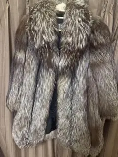 金サガ✨️ボリューム◎SAGA FOX シルバーフォックス 本毛皮 ファー