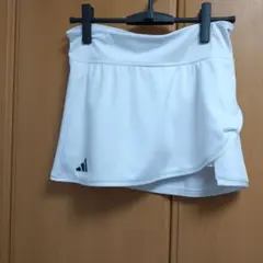 アディダステニススコート