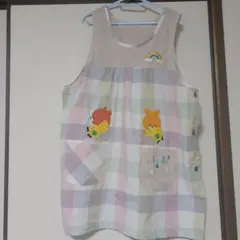 くまの学校　キャラクターエプロン　保育士　大きめ　3～4サイズ