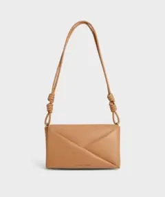 CHARLES & KEITH ベージュ ショルダーバッグ