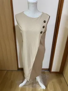 DouDou ノースリーブひざ丈ワンピースのサムネイル
