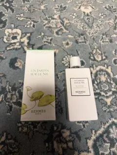 HERMES UN JARDIN SUR LENIL ボディローション200mlのサムネイル