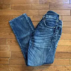 リーバイス　ストレートデニム