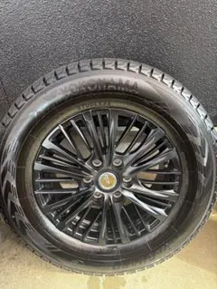 ランクル300 スタッドレスタイヤ ホイール4本セット265/65R18ヨコハマのサムネイル
