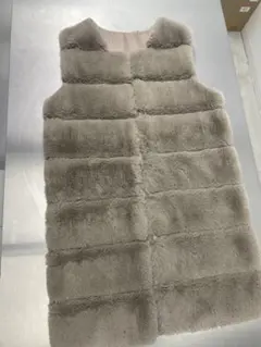 ベージュファー ベスト✧︎*。