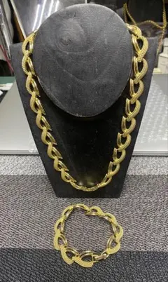 Item thumbnail for item 541b3f9c-8795-4341-95cb-057389290ad3