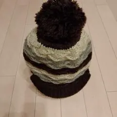 アディダス　ニットキャップ