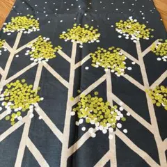 KOKKA 花柄 綿生地 ダークグレー