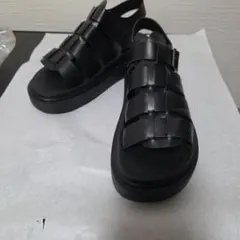 ブラック ストラップサンダル 厚底　グルカサンダルのサムネイル