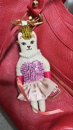 バレリーナ風猫キーリング期間限定価格