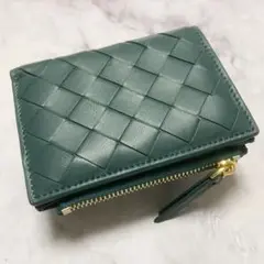 【新品未使用】高級羊革　二つ折り小型財布　イントレチャート　深緑　ダークグリーン