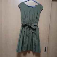 UNIVERVAL MUSE ノースリーブワンピース オリーブグリーン