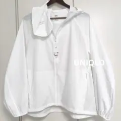 未使用　ユニクロ UVカットパーカー　XL ホワイト UVカット 撥水 軽量のサムネイル