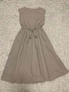 【美品】ワンピース　ノースリーブ　Mサイズ