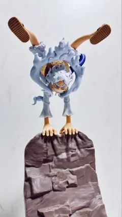 ワンピース　ルフィ　ギア5（ニカ）　スマホスタンド